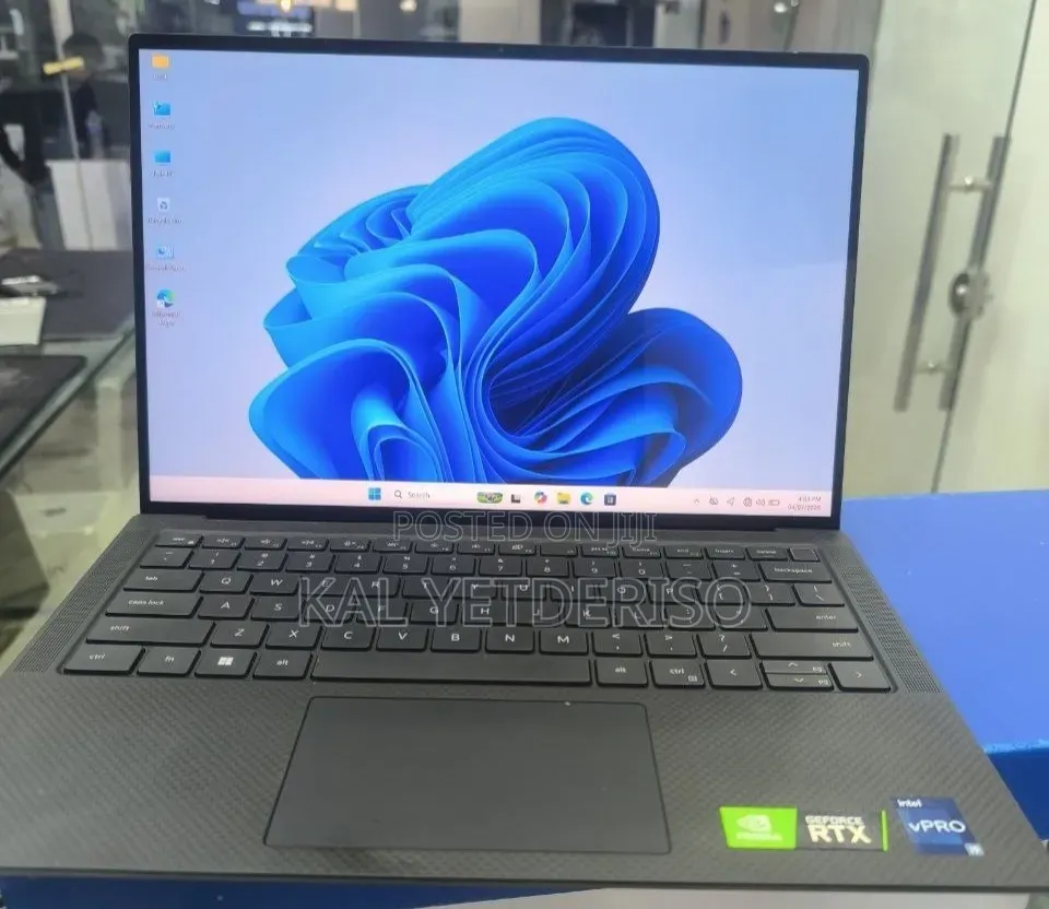 New Laptop Dell Inspiron 14 5480 32GB Intel Core i9 SSD 512GB