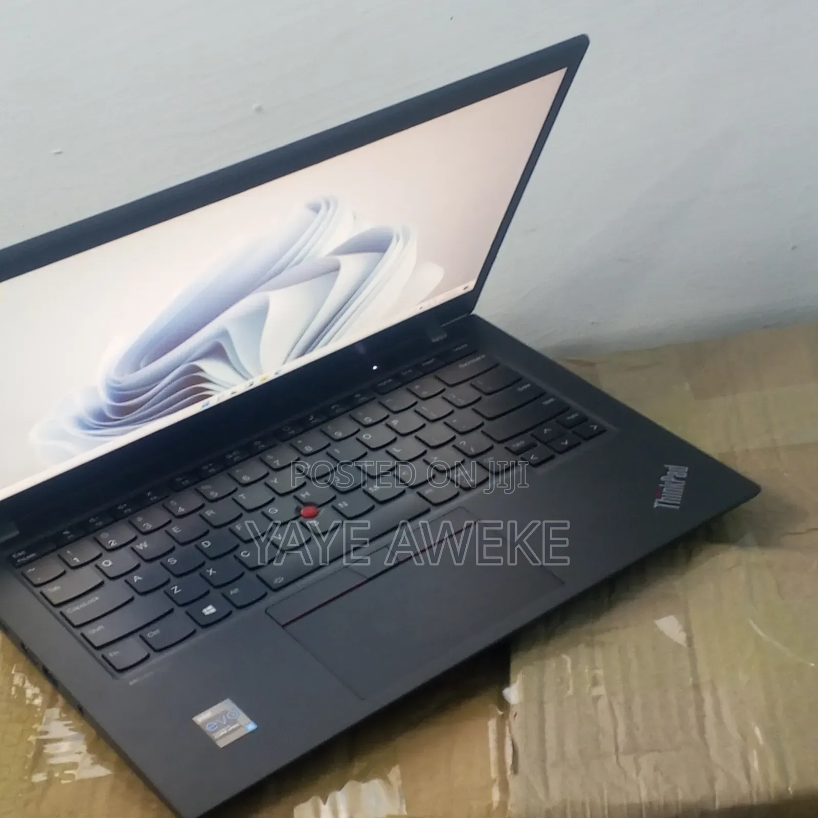 New Laptop Lenovo ThinkPad X1 Yoga 16GB Intel Core i7 SSD 512GB