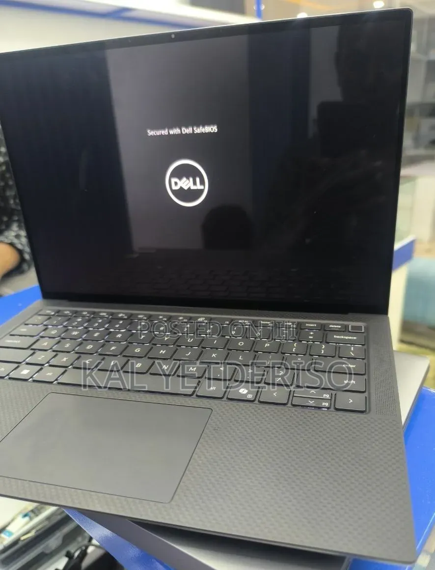 New Laptop Dell Inspiron 14 5490 32GB Intel Core Ultra 9 SSD 1T