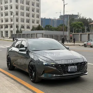 Hyundai Avante 2022 Gray
