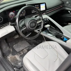 Hyundai Avante 2022 Gray