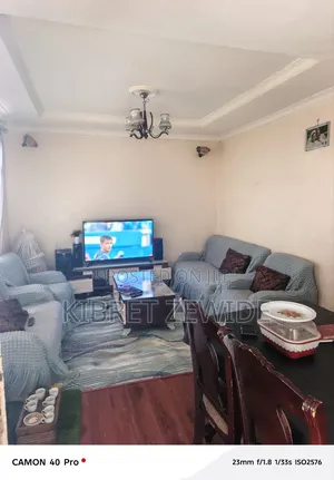 8bdrm House in Kibert Zewdie, Yeka for sale