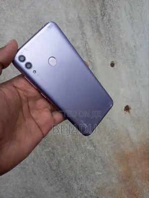 Honor 8C 64 GB Gold