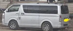 Toyota HiAce 2004 Silver