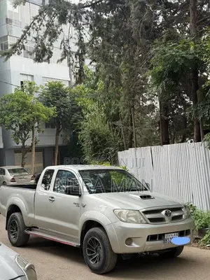 Toyota Hilux 2008 Silver