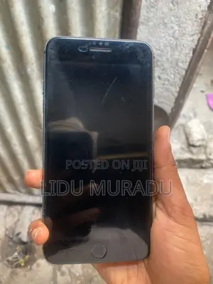 New Apple iPhone 8 Plus 64 GB Black