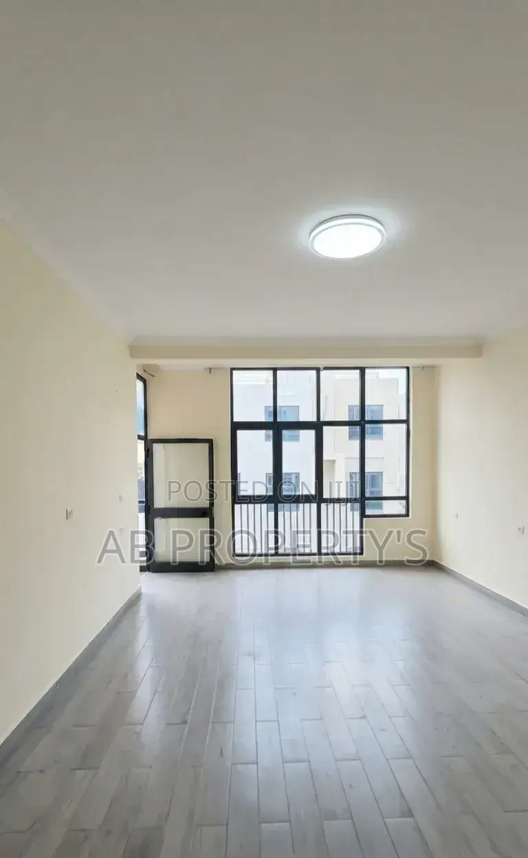 Furnished 2bdrm Apartment in 4 ኪሎ አብርሆት, Arada for sale