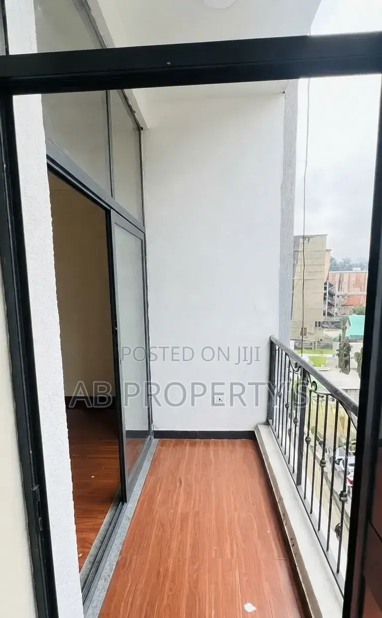 Furnished 2bdrm Apartment in 4 ኪሎ አብርሆት, Arada for sale