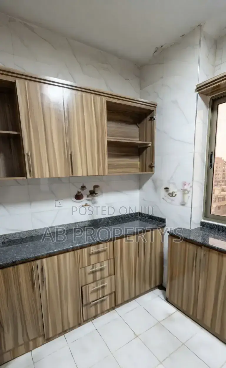 Furnished 2bdrm Apartment in 4 ኪሎ አብርሆት, Arada for sale