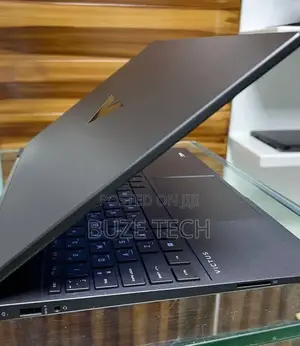New Laptop HP 16GB Intel Core i5 SSD 512GB