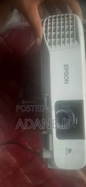 Epson Projector Slightly Used Eb X31