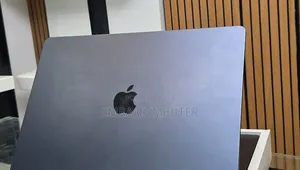 New Laptop Apple MacBook Air 2025 M4 16GB Apple M4 SSD 256GB