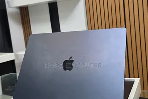 New Laptop Apple MacBook Air 2025 M4 16GB Apple M4 SSD 256GB
