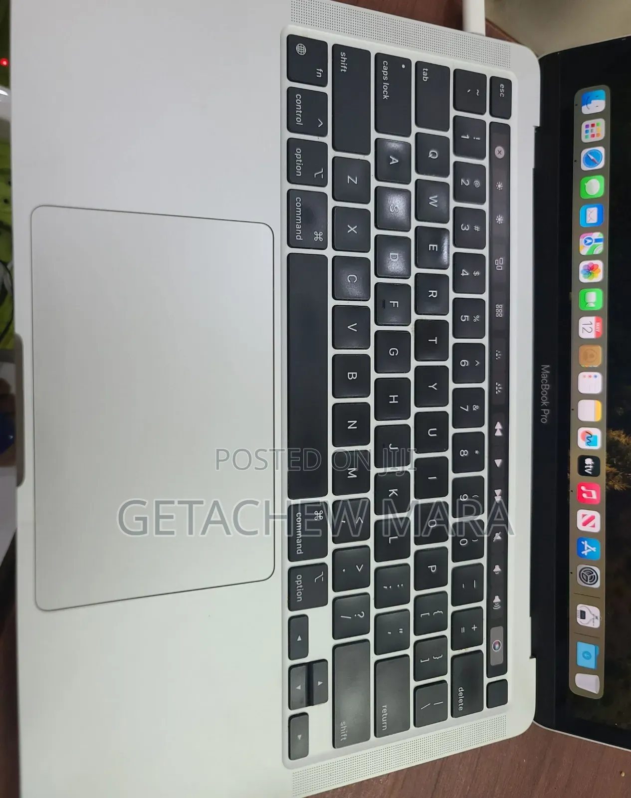 New Laptop Apple MacBook Pro 2021 M1 16GB Apple M1 Pro SSD 256GB