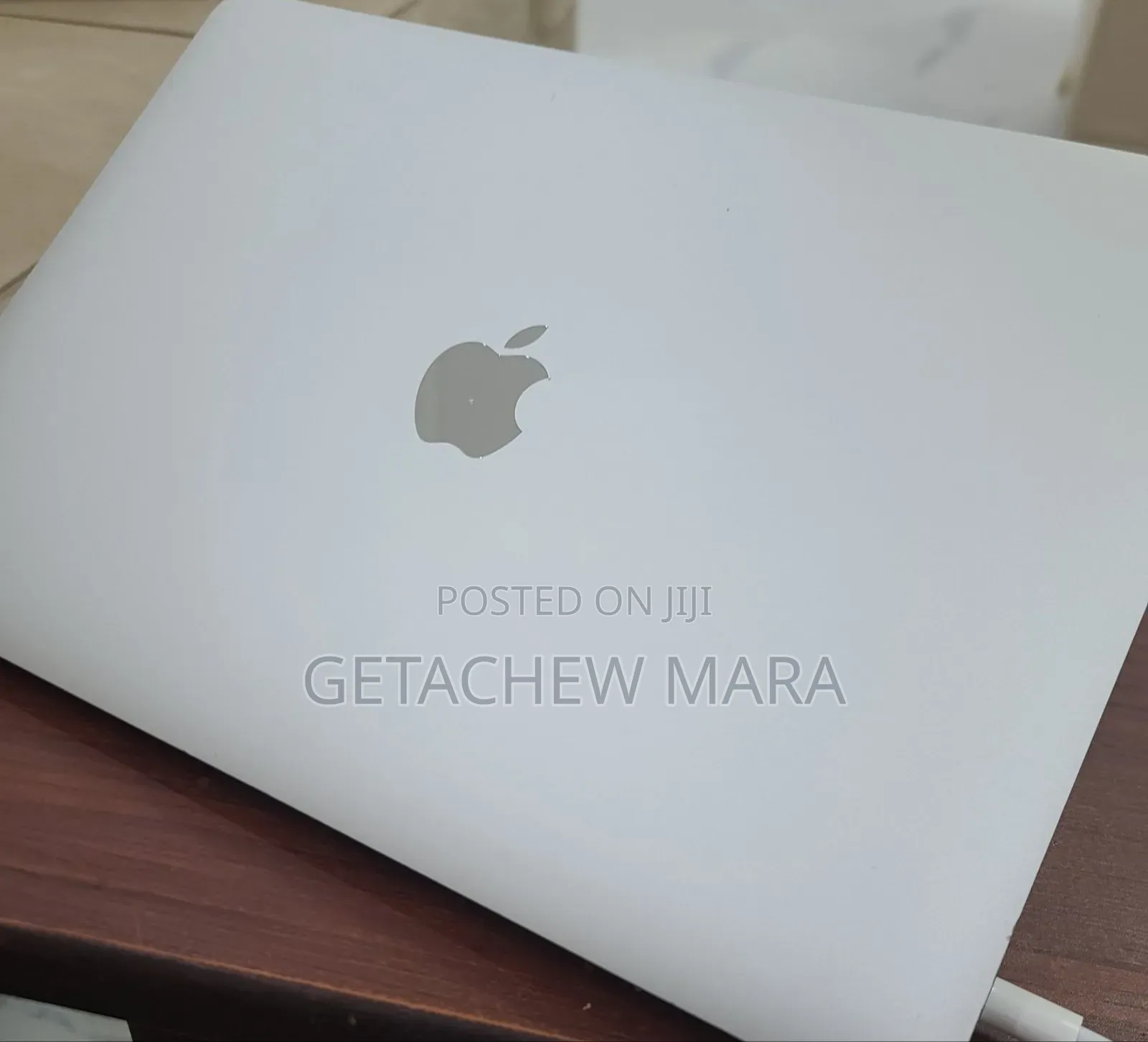 New Laptop Apple MacBook Pro 2021 M1 16GB Apple M1 Pro SSD 256GB