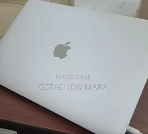 New Laptop Apple MacBook Pro 2021 M1 16GB Apple M1 Pro SSD 256GB