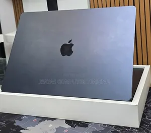 New Laptop Apple MacBook Air 2025 M4 16GB Apple M4 SSD 256GB