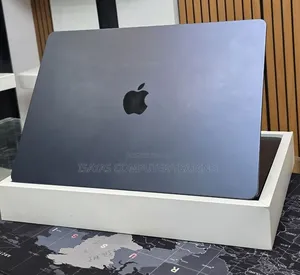 New Laptop Apple MacBook Air 2025 M4 16GB Apple M4 SSD 256GB
