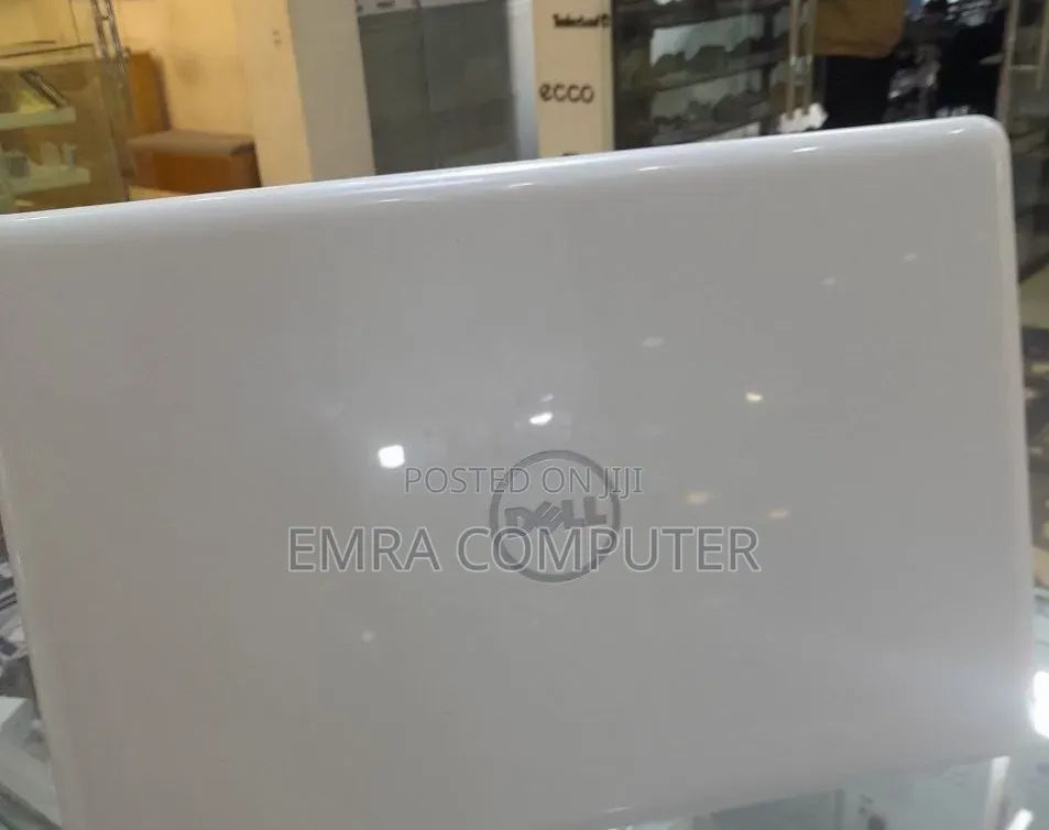 New Laptop Dell Inspiron 15 5567 24GB Intel Core i7 SSD 1T