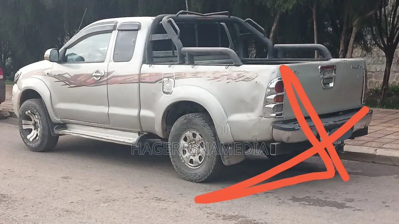 Toyota Hilux 2009 Silver