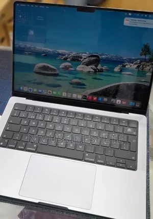 New Laptop Apple MacBook Pro 2021 M1 16GB Apple M1 Max SSD 512GB