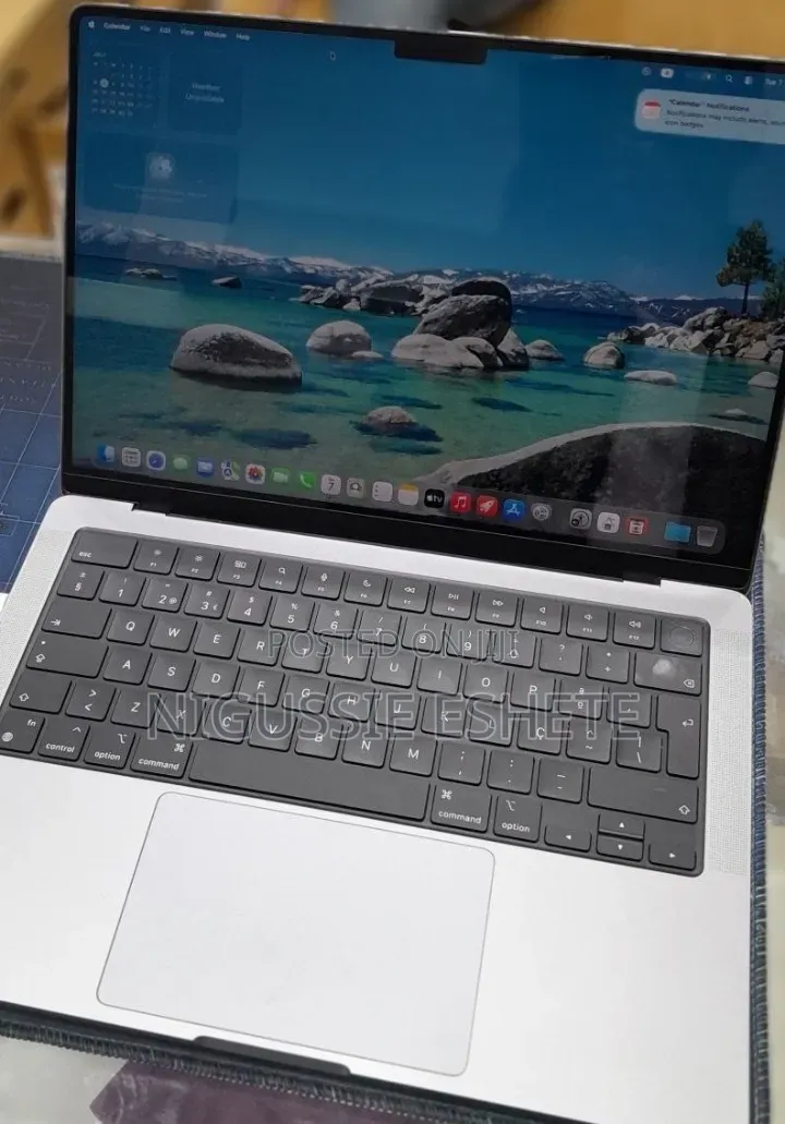 New Laptop Apple MacBook Pro 2021 M1 16GB Apple M1 Max SSD 512GB