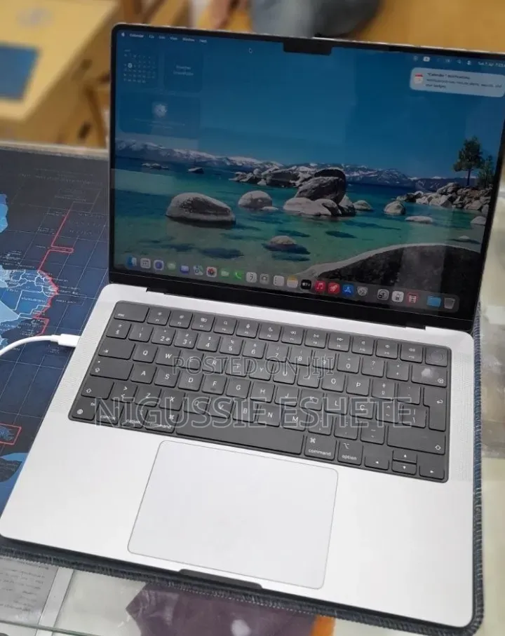 New Laptop Apple MacBook Pro 2021 M1 16GB Apple M1 Max SSD 512GB