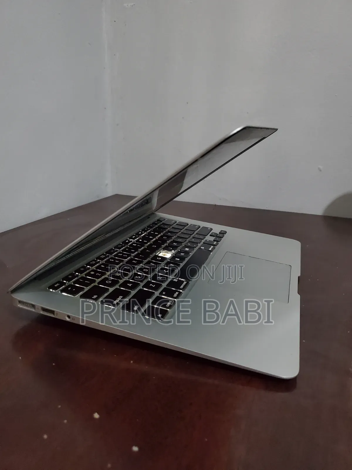 Laptop Apple MacBook Air 2015 8GB Intel Core 5 SSD 128GB