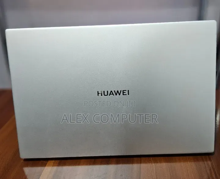 New Laptop Huawei 16GB Intel Core i5 SSD 512GB