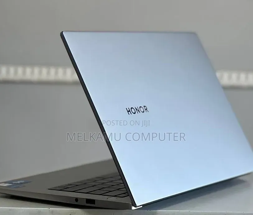 New Laptop Huawei 16GB Intel Core i5 SSD 512GB
