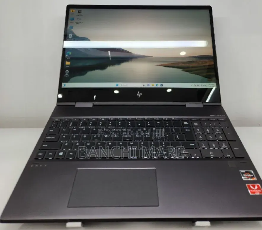 New Laptop HP Envy x360 8GB AMD Ryzen 7 SSD 256GB