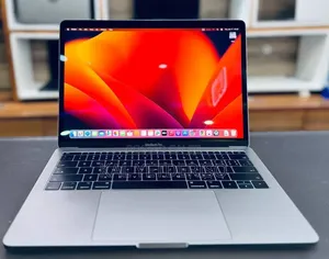 New Laptop Apple MacBook Pro 2017 8GB SSD 256GB