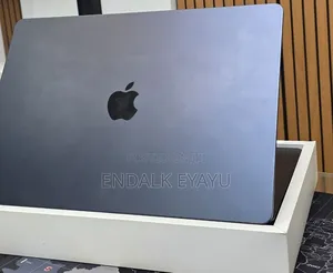 New Laptop Apple MacBook Air 2025 M4 16GB Apple M4 SSD 256GB