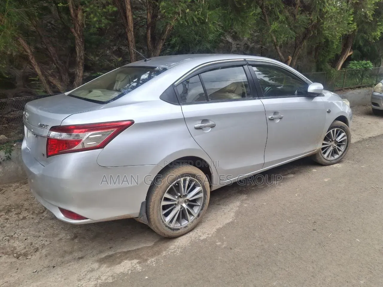 Toyota Yaris 2016 Silver