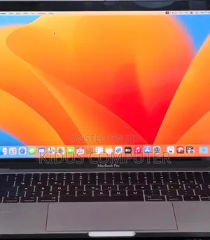 New Laptop Apple MacBook Pro 2017 16GB Intel Core i5 SSD 512GB