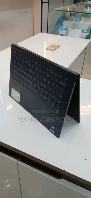 New Laptop HP OmniBook X Flip 14" 16GB Intel Core Ultra 5 SSD 512GB