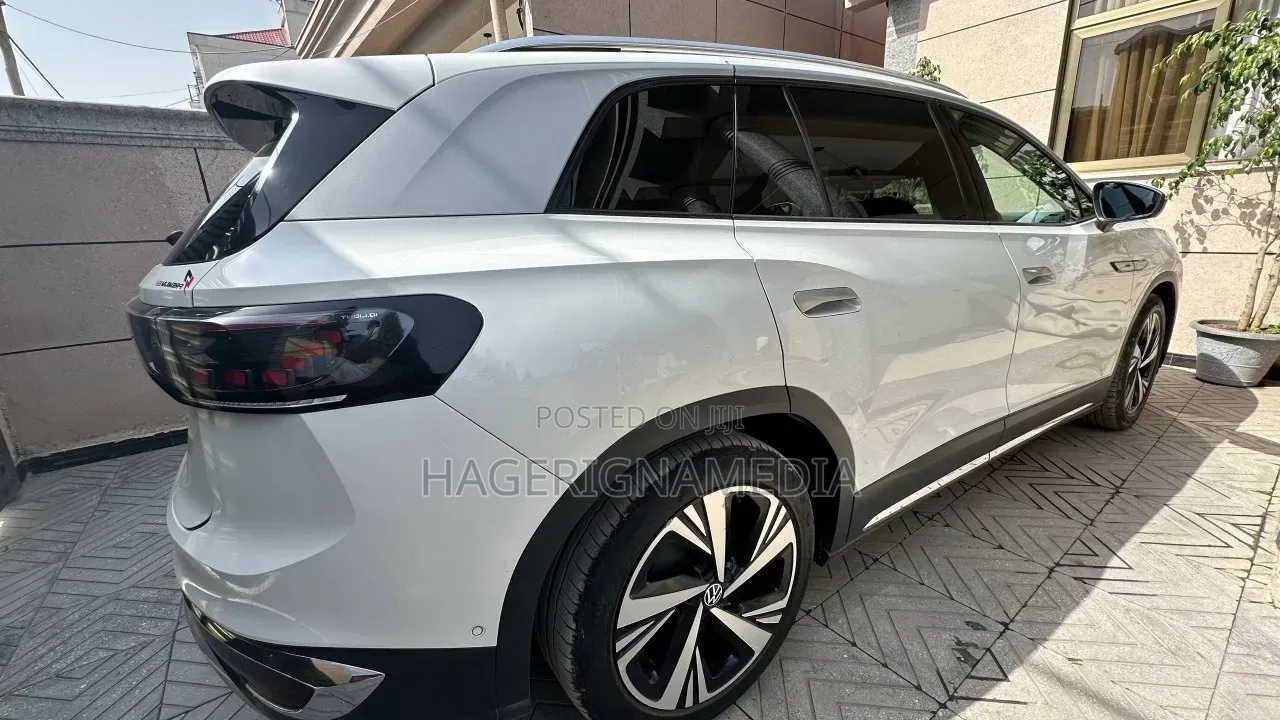 Volkswagen ID.6 2022 White