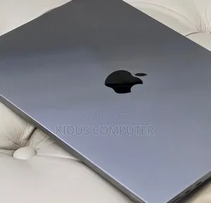 New Laptop Apple MacBook Air 2023 M2 8GB Apple M2 SSD 256GB