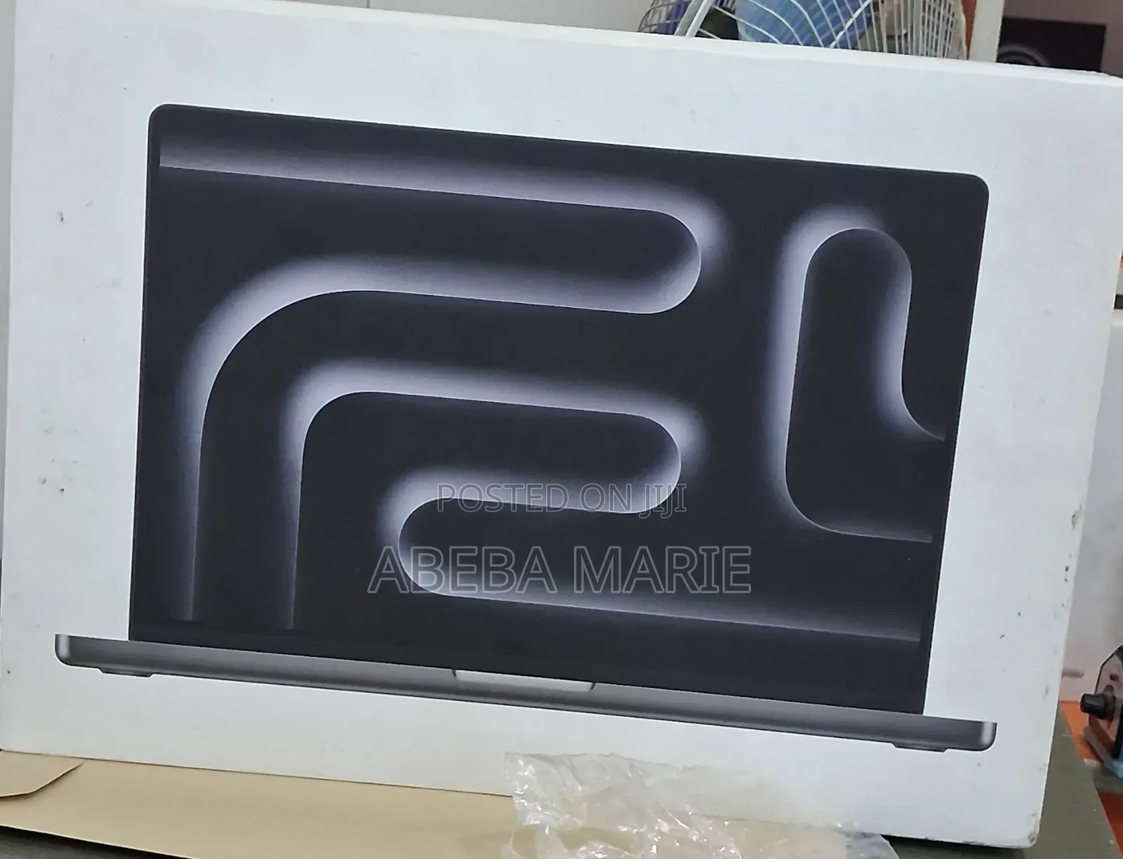 New Laptop Apple MacBook Pro 2024 M4 Pro 24GB Apple M4 SSD 512GB