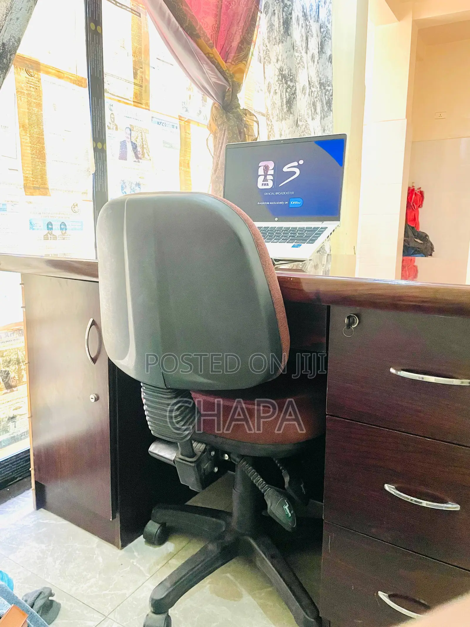 High Quality Office Table With Chair