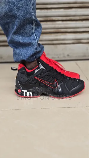 Nike Tn Black Sole Red