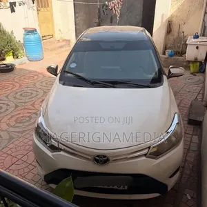 Toyota Yaris 2014 White