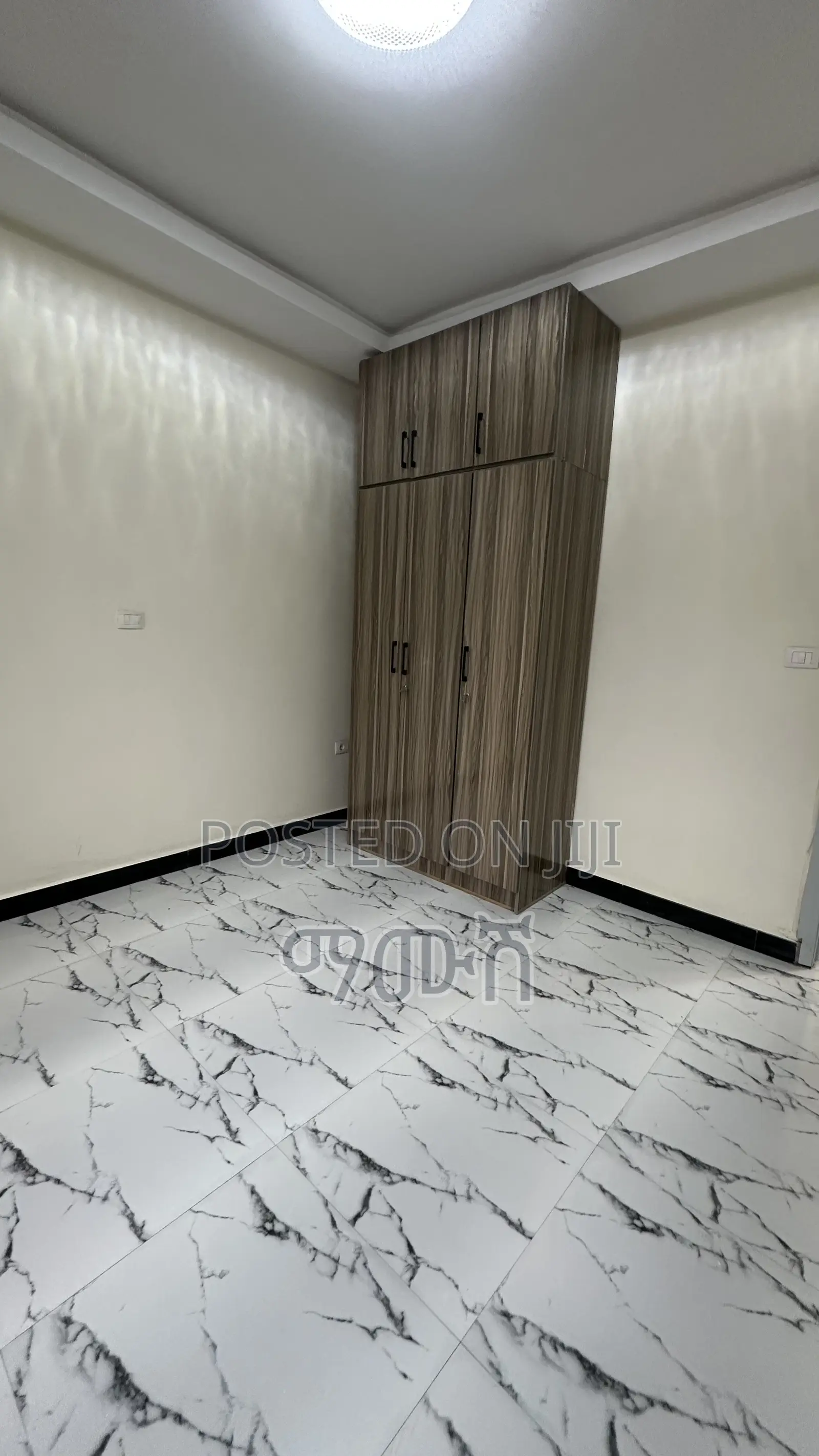 Furnished 3bdrm Condo in አያት 40/60 ኮንዶሚኒየም, Bole for sale