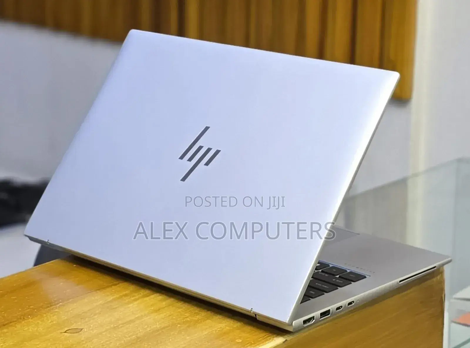 New Laptop HP EliteBook 840 G10 16GB Intel Core i7 SSD 512GB