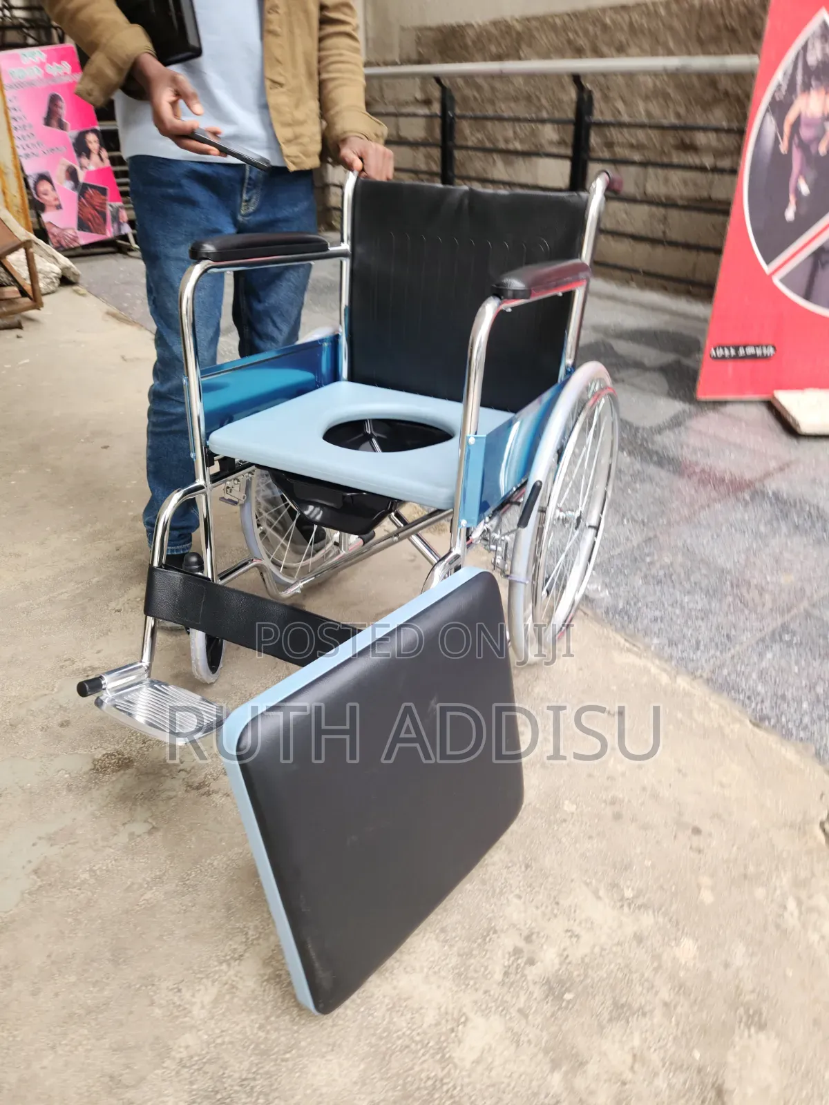 Wheelchair With Toilet Multifunctional Lift With Toilet Seat