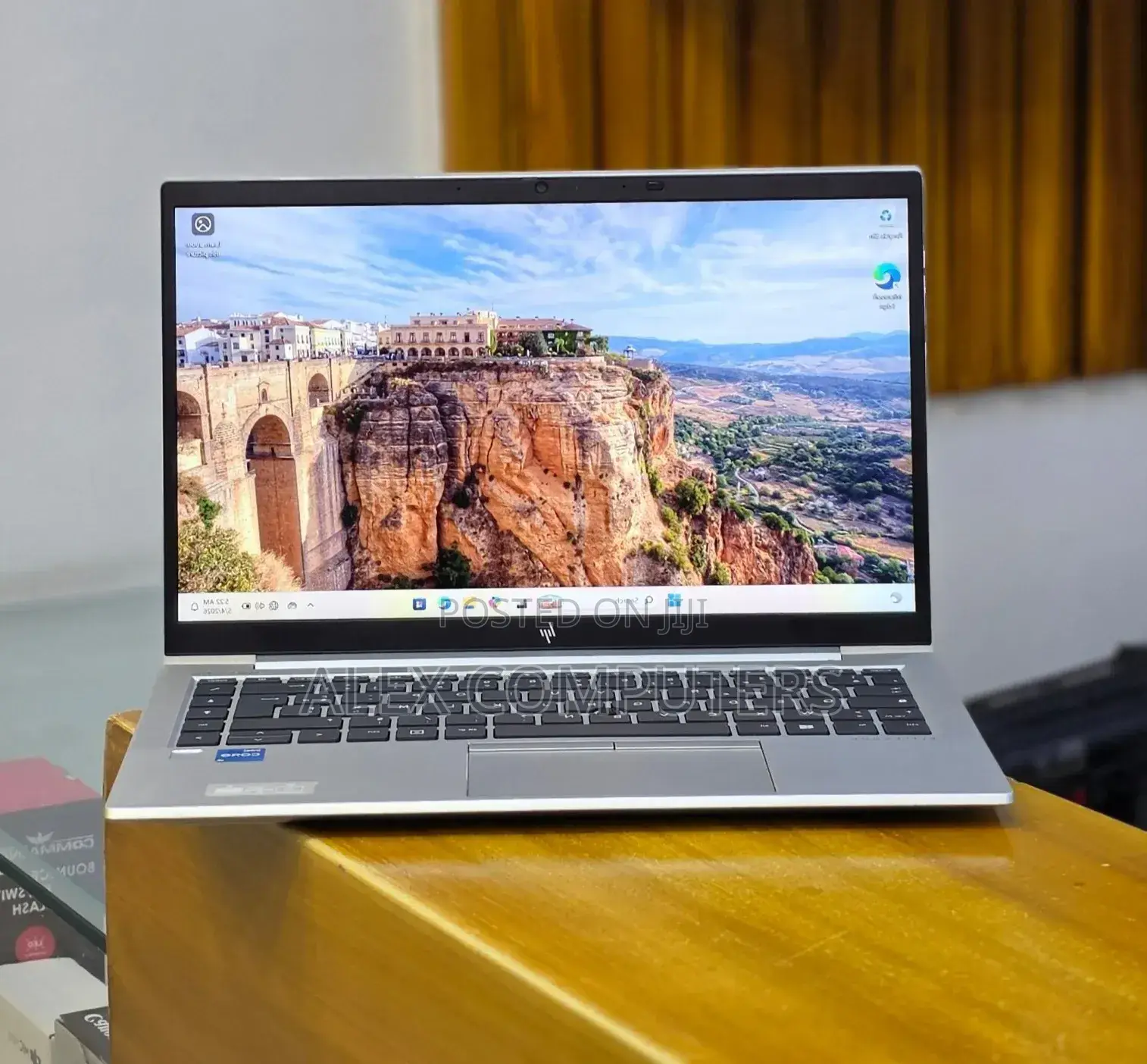 New Laptop HP EliteBook 840 G8 16GB Intel Core i5 SSD 512GB