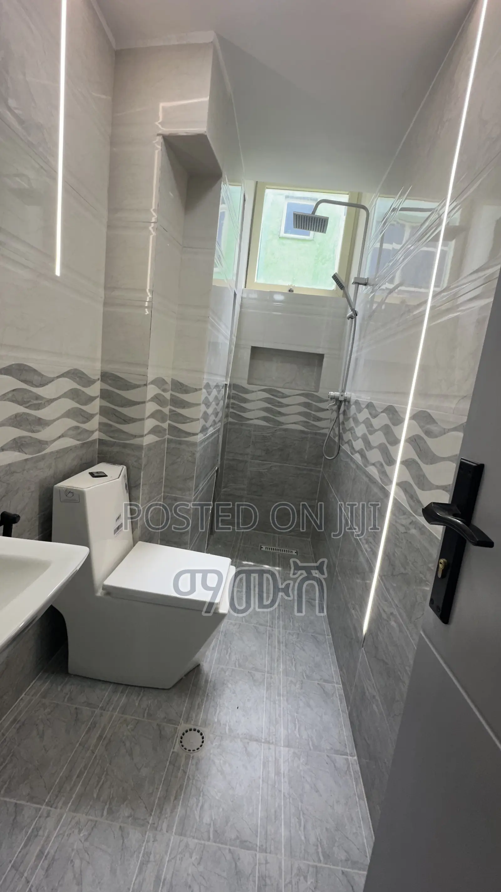 Furnished 3bdrm Condo in አያት 40/60 ኮንዶሚኒየም, Bole for sale
