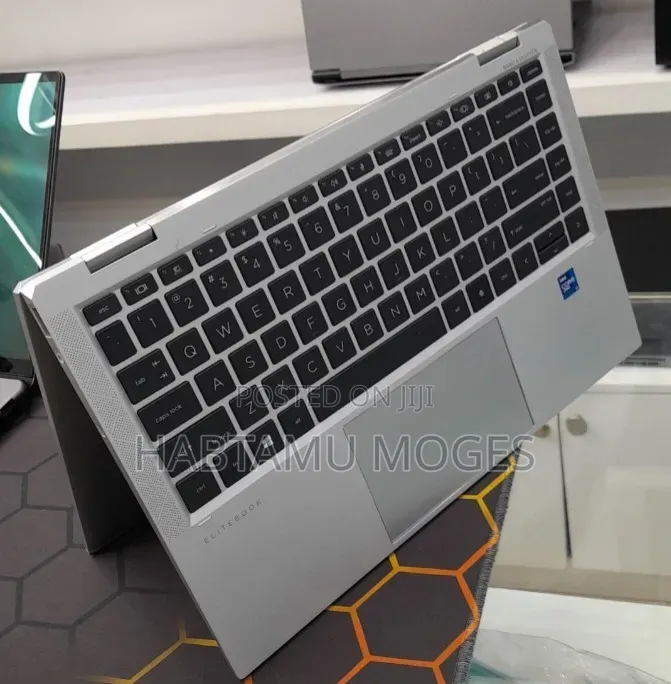 Laptop HP EliteBook 1040 G8 32GB Intel Core i7 SSD 512GB