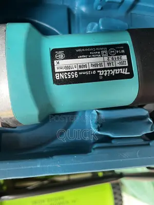 Makita Grinder 840w