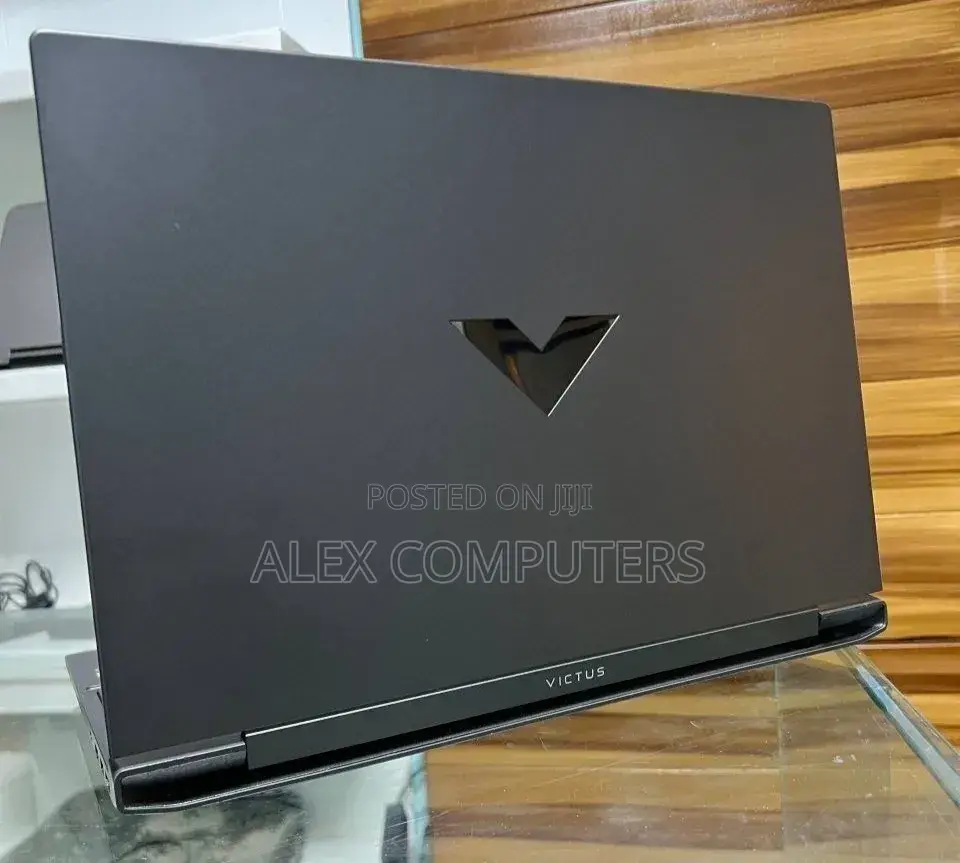 New Laptop HP Victus 15 16GB Intel Core i5 SSD 512GB